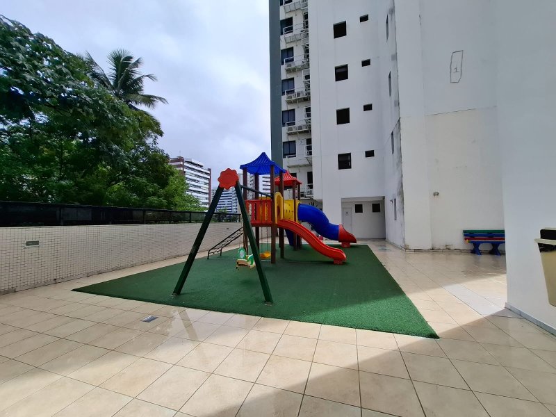 APARTAMENTO SEMINOVO 3 SUÍTES LAVABO PISCINA 2 GARAGENS À VENDA NA PITUBA! Rua Ceará Salvador - 