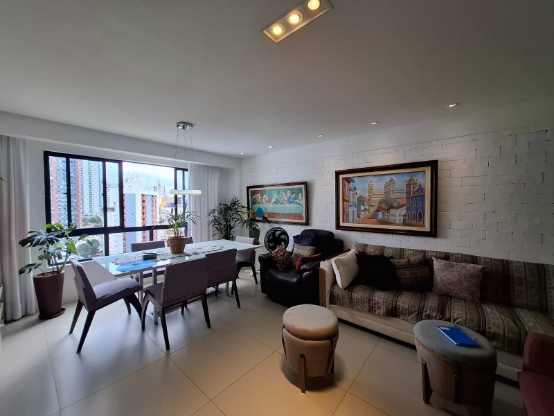 APARTAMENTO SEMINOVO 3 SUÍTES LAVABO PISCINA 2 GARAGENS À VENDA NA PITUBA! Rua Ceará Salvador - 