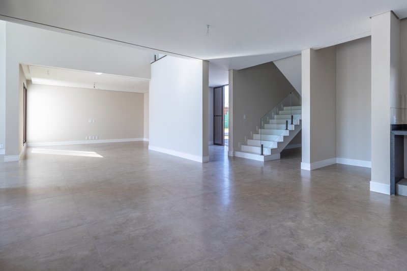 Casa de Alto Padrão à Venda no Condomínio Jatibela – Campinas/SP Rua Romilda Aparecida Cruz Campinas - 