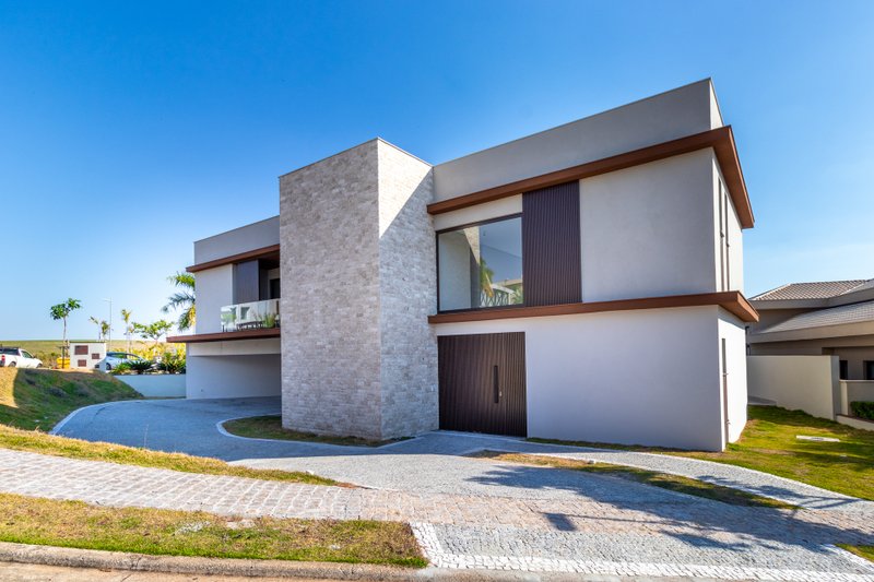 Casa de Alto Padrão à Venda no Condomínio Jatibela – Campinas/SP Rua Romilda Aparecida Cruz Campinas - 