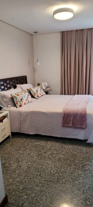 APARTAMENTO NASCENTE 4 SUÍTES VARANDA GABINETE DEPENDÊNCIA PISCINA À VENDA NO ITAIGARA! Rua Wanderley Pinho Salvador - 
