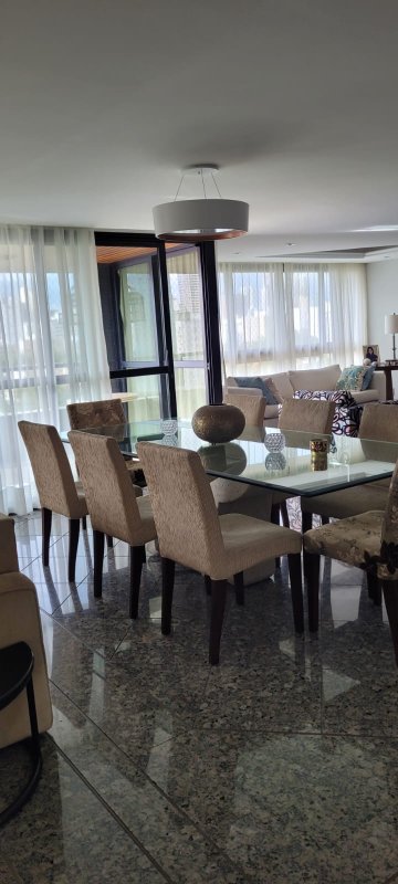 APARTAMENTO NASCENTE 4 SUÍTES VARANDA GABINETE DEPENDÊNCIA PISCINA À VENDA NO ITAIGARA! Rua Wanderley Pinho Salvador - 