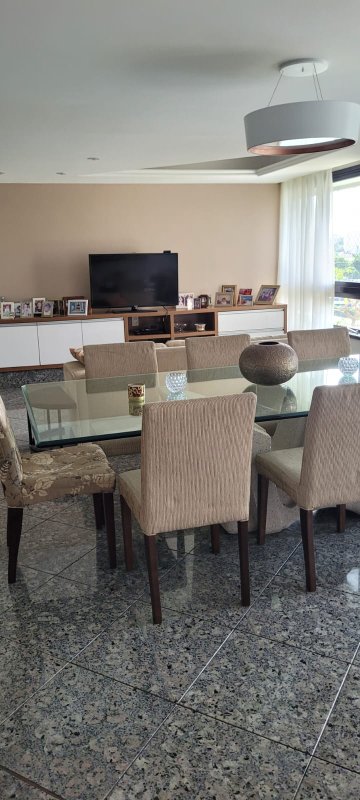 APARTAMENTO NASCENTE 4 SUÍTES VARANDA GABINETE DEPENDÊNCIA PISCINA À VENDA NO ITAIGARA! Rua Wanderley Pinho Salvador - 