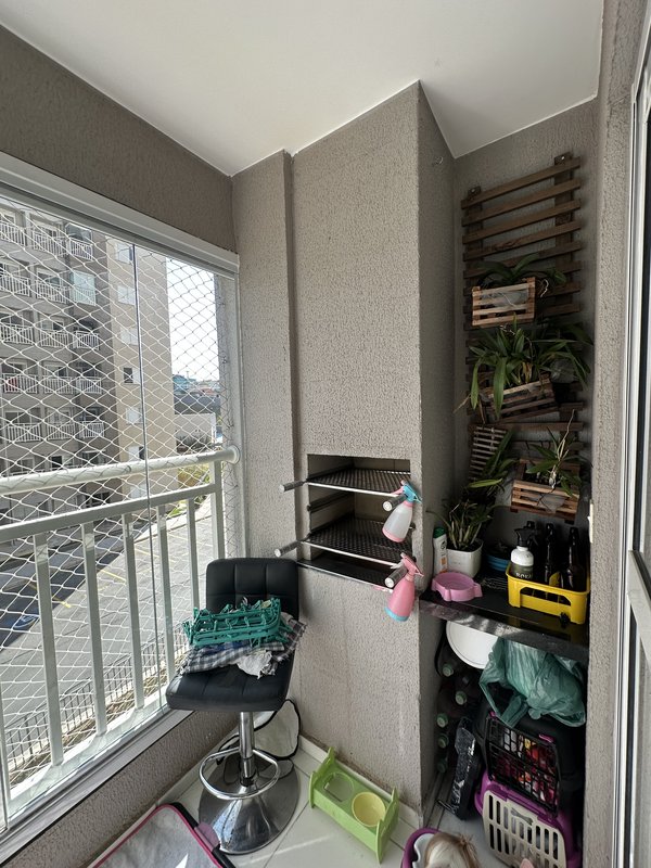 APARTAMENTO RESIDENCIAL COLISEUM Rua Francisco Grecco Franco da Rocha - 