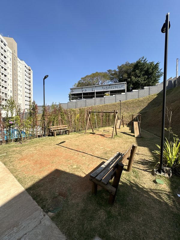 APARTAMENTO RESIDENCIAL COLISEUM Rua Francisco Grecco Franco da Rocha - 