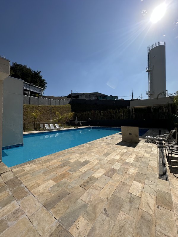 APARTAMENTO RESIDENCIAL COLISEUM Rua Francisco Grecco Franco da Rocha - 
