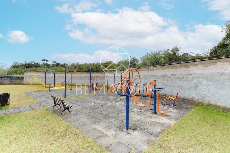 Casa Térrea com 3 Quartos, Quintal Amplo e Lavanderia com Teto Retrátil – Nações Avenida Polonia  Fazenda Rio Grande - 
