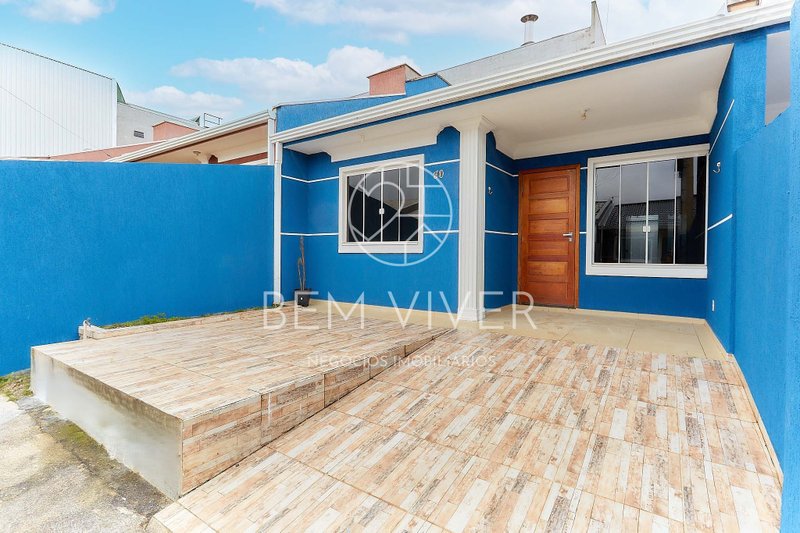 Casa Térrea com 3 Quartos, Quintal Amplo e Lavanderia com Teto Retrátil – Nações Avenida Polonia  Fazenda Rio Grande - 