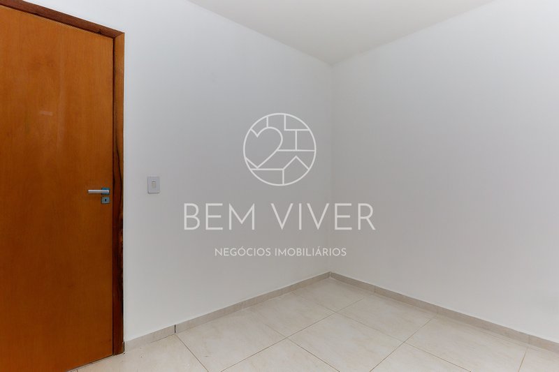 Casa Térrea com 3 Quartos, Quintal Amplo e Lavanderia com Teto Retrátil – Nações Avenida Polonia  Fazenda Rio Grande - 