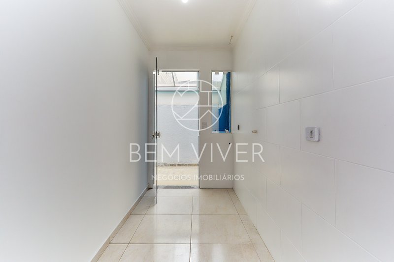 Casa Térrea com 3 Quartos, Quintal Amplo e Lavanderia com Teto Retrátil – Nações Avenida Polonia  Fazenda Rio Grande - 