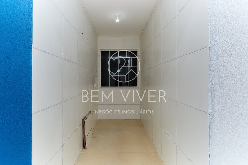 Casa Térrea com 3 Quartos, Quintal Amplo e Lavanderia com Teto Retrátil – Nações Avenida Polonia  Fazenda Rio Grande - 