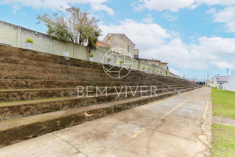 Casa Térrea com 3 Quartos, Quintal Amplo e Lavanderia com Teto Retrátil – Nações Avenida Polonia  Fazenda Rio Grande - 