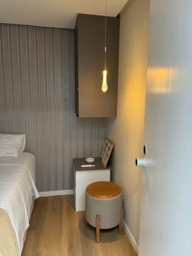 APARTAMENTO VISTA MAR 2 QUARTOS PISCINA A BEIRA MAR SERVIÇO DE CAMAREIRAÀ VENDA EM ONDINA! Avenida Oceânica Salvador - 