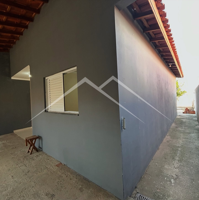 Casa moderna com quintal grande com área verde, Jd Constelações, Salto-SP - Salto - 