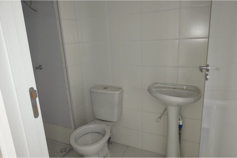 Apartamento à Venda 48m - R$ 189.000 - 2 Dorm - Res. Conquista Vila do Sol Sorocaba - SP Rua Avelino dos Santos Sorocaba - 