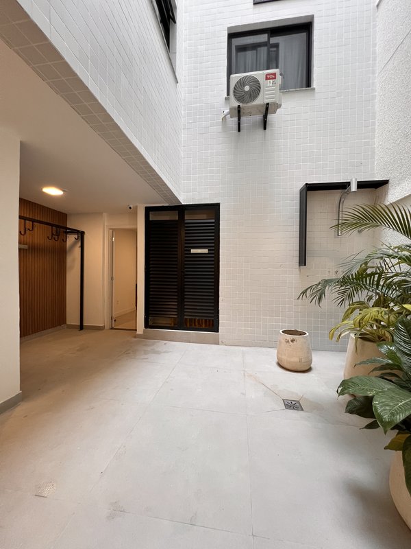 Apartamento novo frontal com 3 suítes no Jardim Oceânico - Rio de Janeiro - 