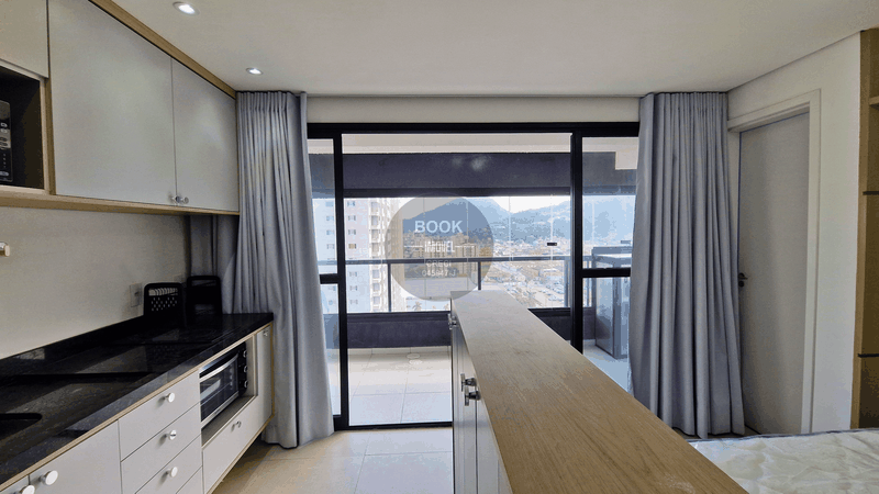 Studio Mobiliado com Vista Mar na Praia da Enseada! Rua Begônia Guarujá - 