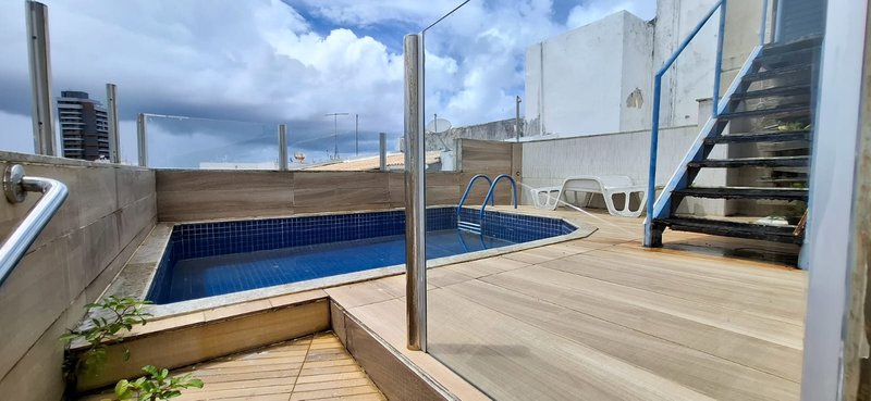 APARTAMENTO COBERTURA 4 QUARTOS 3 SUÍTES VARANDAS 3 GARAGENS À VENDA NO RIO VERMELHO! Rua Rodrigo Argollo Salvador - 