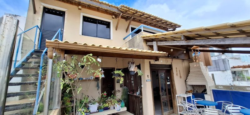APARTAMENTO COBERTURA 4 QUARTOS 3 SUÍTES VARANDAS 3 GARAGENS À VENDA NO RIO VERMELHO! Rua Rodrigo Argollo Salvador - 