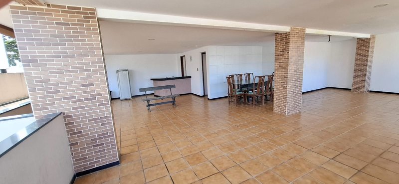 APARTAMENTO COBERTURA 4 QUARTOS 3 SUÍTES VARANDAS 3 GARAGENS À VENDA NO RIO VERMELHO! Rua Rodrigo Argollo Salvador - 