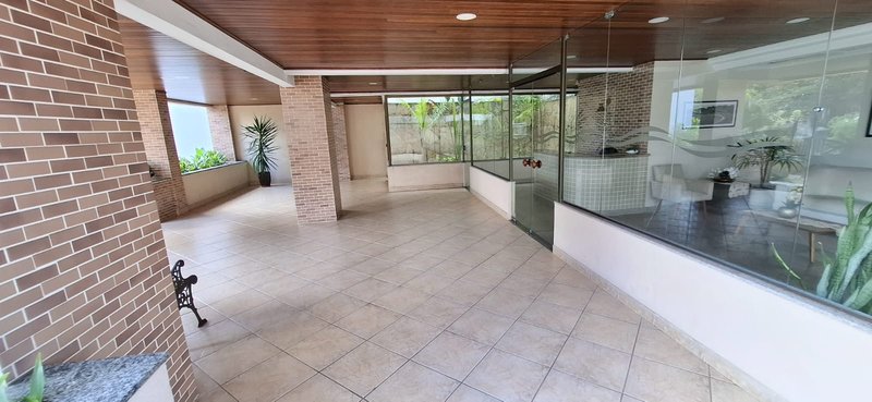 APARTAMENTO COBERTURA 4 QUARTOS 3 SUÍTES VARANDAS 3 GARAGENS À VENDA NO RIO VERMELHO! Rua Rodrigo Argollo Salvador - 