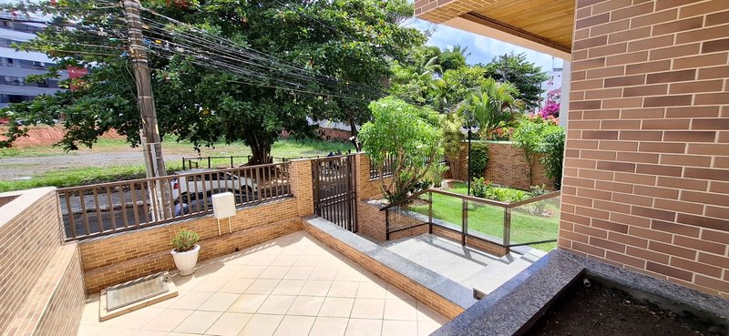 APARTAMENTO COBERTURA 4 QUARTOS 3 SUÍTES VARANDAS 3 GARAGENS À VENDA NO RIO VERMELHO! Rua Rodrigo Argollo Salvador - 