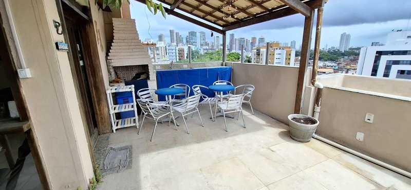 APARTAMENTO COBERTURA 4 QUARTOS 3 SUÍTES VARANDAS 3 GARAGENS À VENDA NO RIO VERMELHO! Rua Rodrigo Argollo Salvador - 