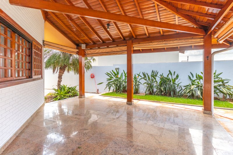  Casa à venda no Condomínio Vila Verde, Campinas Avenida Carlos Grimaldi Campinas - 