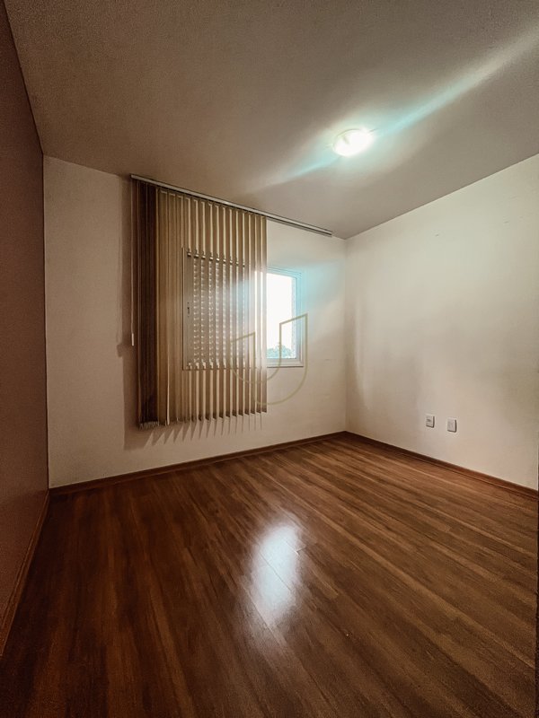Apartamento com 4 Dormitórios no Edifício Mediterrâneo Rua Professor Roberval Froes São José dos Campos - 