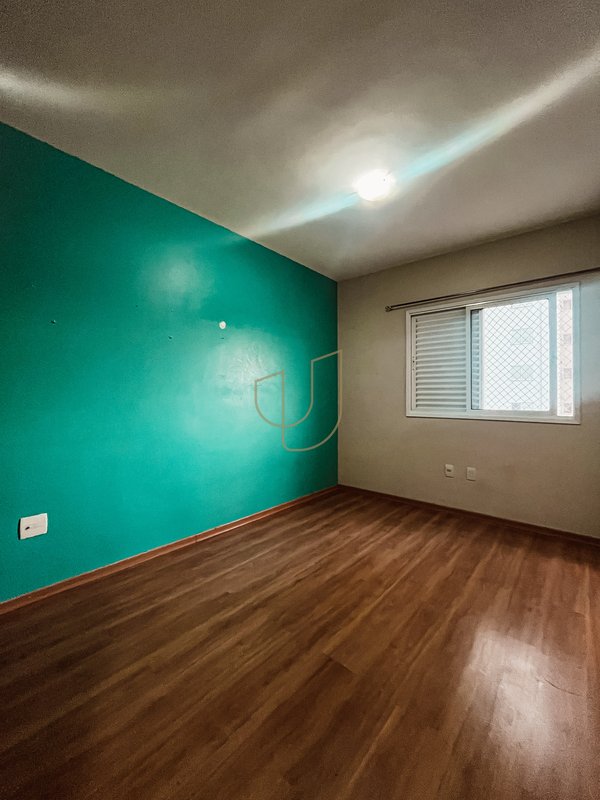 Apartamento com 4 Dormitórios no Edifício Mediterrâneo Rua Professor Roberval Froes São José dos Campos - 