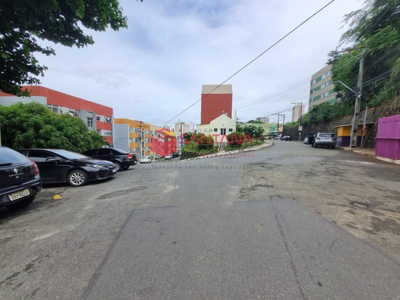 Apartamento 2/4 em Brotas – 1º Andar Rua Jardim Santo Antônio Salvador - 