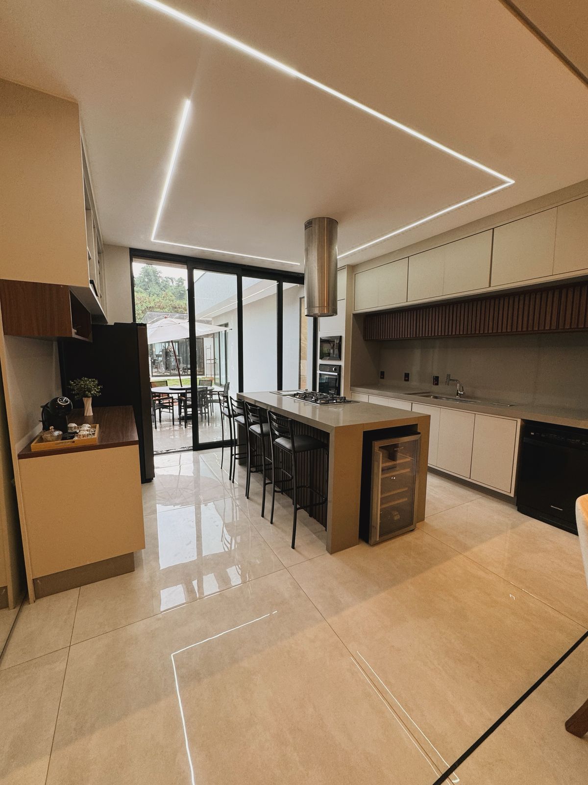 Casa com 4 dormit&oacute;rios &agrave; venda,550m&sup2; - Condom&iacute;nio Ibirapuera - Sorocaba - SP Rua Laura Maiello Kook Sorocaba - 