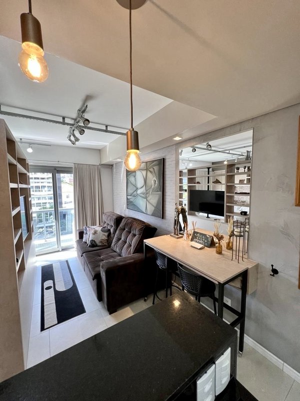 R$ 690.000 - TREND 24 - 39M2 - LOFT MOBILIADO - VAGA COBERTA Rua Vinte e Quatro de Outubro Porto Alegre - 