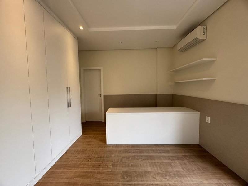 Sobrado à venda no Residencial Parque das Sapucaias – Campinas Rua Giuseppe Máximo Scolfaro Campinas - 