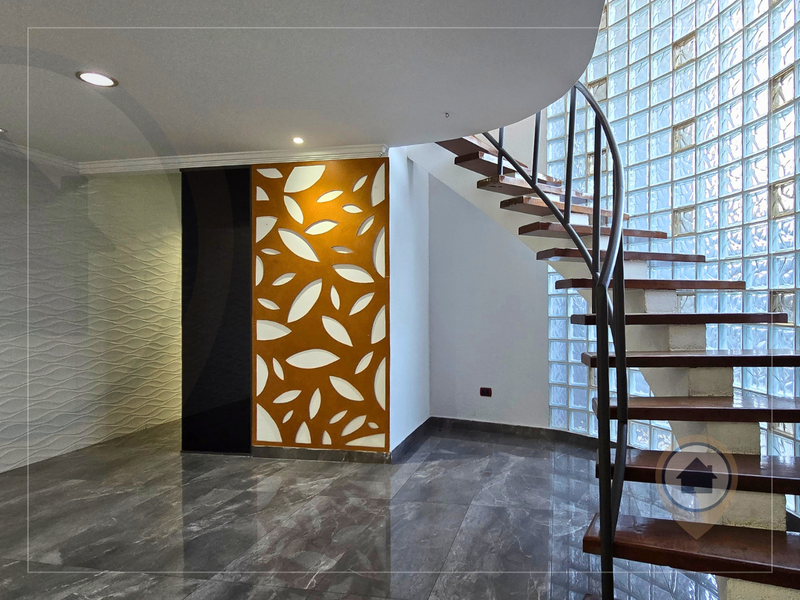 SOBRADO À VENDA COM 280M² | 3 DORMS (1 SUÍTE C/ HIDRO) | 2 VAGAS | JD PARAVENTI/GUARULHOS - Guarulhos - 
