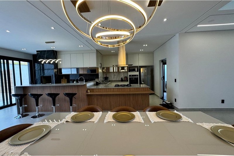 Casa à Venda Condomínio Pampulha, 268 m² - 03 suites - Sorocaba - SP - R$ 1.690.000 Rua Plínio de Almeida Sorocaba - 