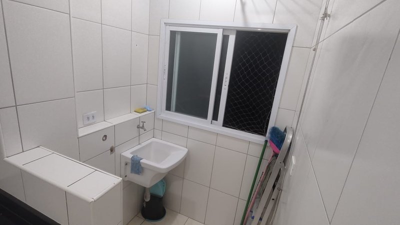 Apartamento 01 dormitório para venda ou locação – Vila Mirim - Praia Grande - SP  Rua Vinte e Três de Maio Praia Grande - 