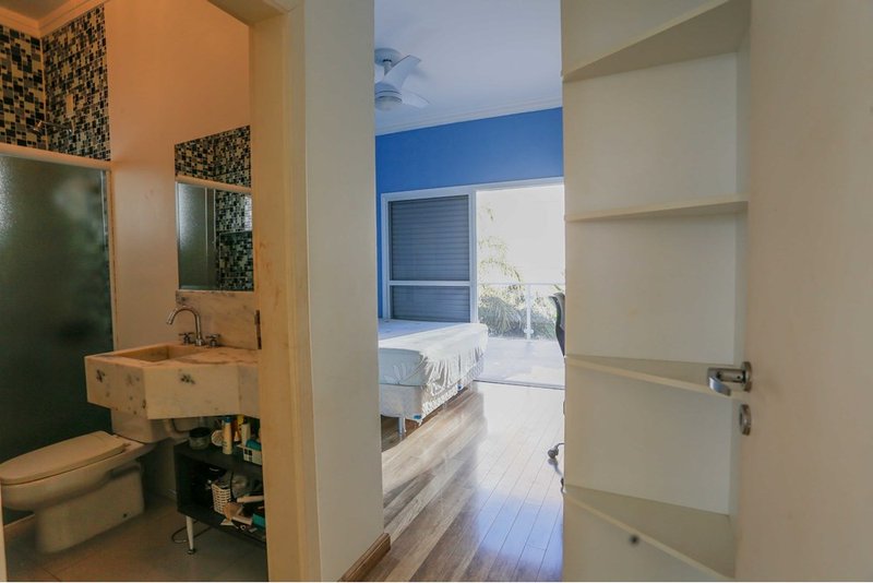 Casa à venda - 236m - R$ 1.200.000 - 3 Suites - Condomínio Portal da Primavera Sorocaba/SP Rua Vidal de Araújo Sorocaba - 