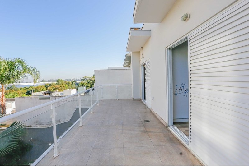 Casa à venda - 236m - R$ 1.200.000 - 3 Suites - Condomínio Portal da Primavera Sorocaba/SP Rua Vidal de Araújo Sorocaba - 