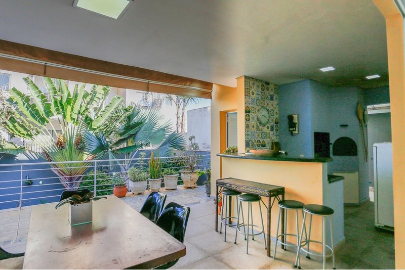 Casa à venda - 236m - R$ 1.200.000 - 3 Suites - Condomínio Portal da Primavera Sorocaba/SP Rua Vidal de Araújo Sorocaba - 