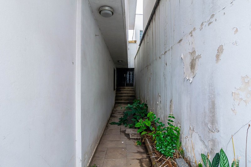 Sobrado 628m² no Alto da Lapa 2 suítes 8 vagas Rua Curuzu São Paulo - 