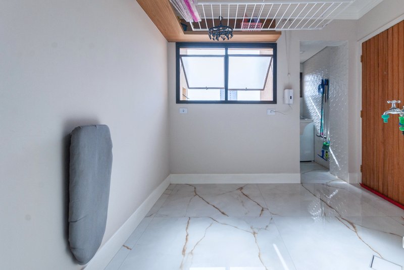 Apartamento 115m² na Vila Dom Pedro I 3 dorm 1 suíte 2 vagas Rua Gama Lobo São Paulo - 