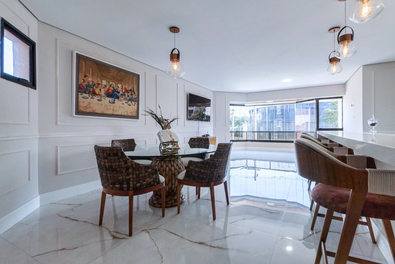 Apartamento 115m² na Vila Dom Pedro I 3 dorm 1 suíte 2 vagas Rua Gama Lobo São Paulo - 
