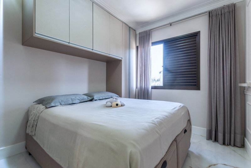 Apartamento 115m² na Vila Dom Pedro I 3 dorm 1 suíte 2 vagas Rua Gama Lobo São Paulo - 
