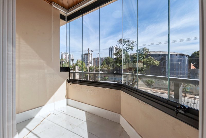 Apartamento 115m² na Vila Dom Pedro I 3 dorm 1 suíte 2 vagas Rua Gama Lobo São Paulo - 