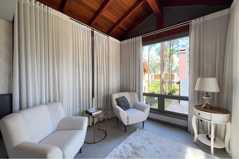Casa com 4 quartos, TODOS suítes, em Condomínio exclusivo, na Praia de Atlantida, Xangrila Av Central Xangri-lá - 