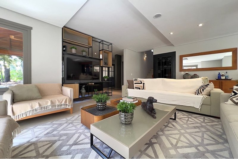 Casa com 4 quartos, TODOS suítes, em Condomínio exclusivo, na Praia de Atlantida, Xangrila Av Central Xangri-lá - 