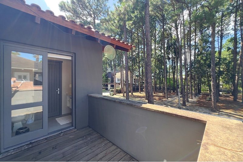 Casa com 4 quartos, TODOS suítes, em Condomínio exclusivo, na Praia de Atlantida, Xangrila Av Central Xangri-lá - 