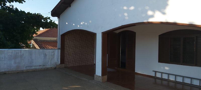 ÓTIMA OPÇÃO - CASA GRANDE PARA RESIDENCIA OU COMERCIO NO CENTRO DE BOITUVA/SP Rua Seis de Setembro Boituva - 