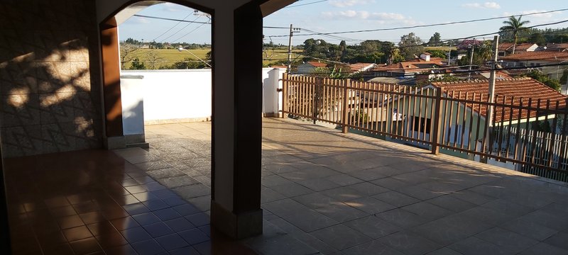 ÓTIMA OPÇÃO - CASA GRANDE PARA RESIDENCIA OU COMERCIO NO CENTRO DE BOITUVA/SP Rua Seis de Setembro Boituva - 